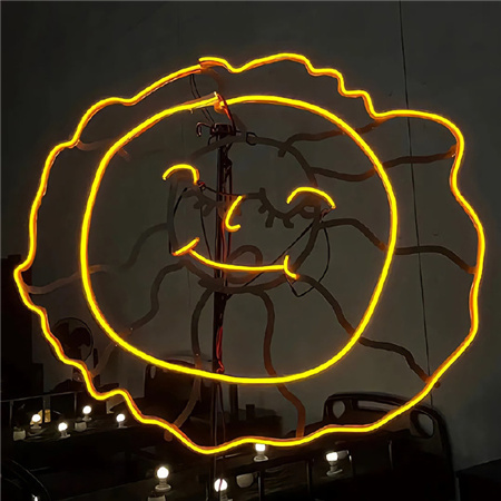 What is the most effective communication method to strike up a conversation